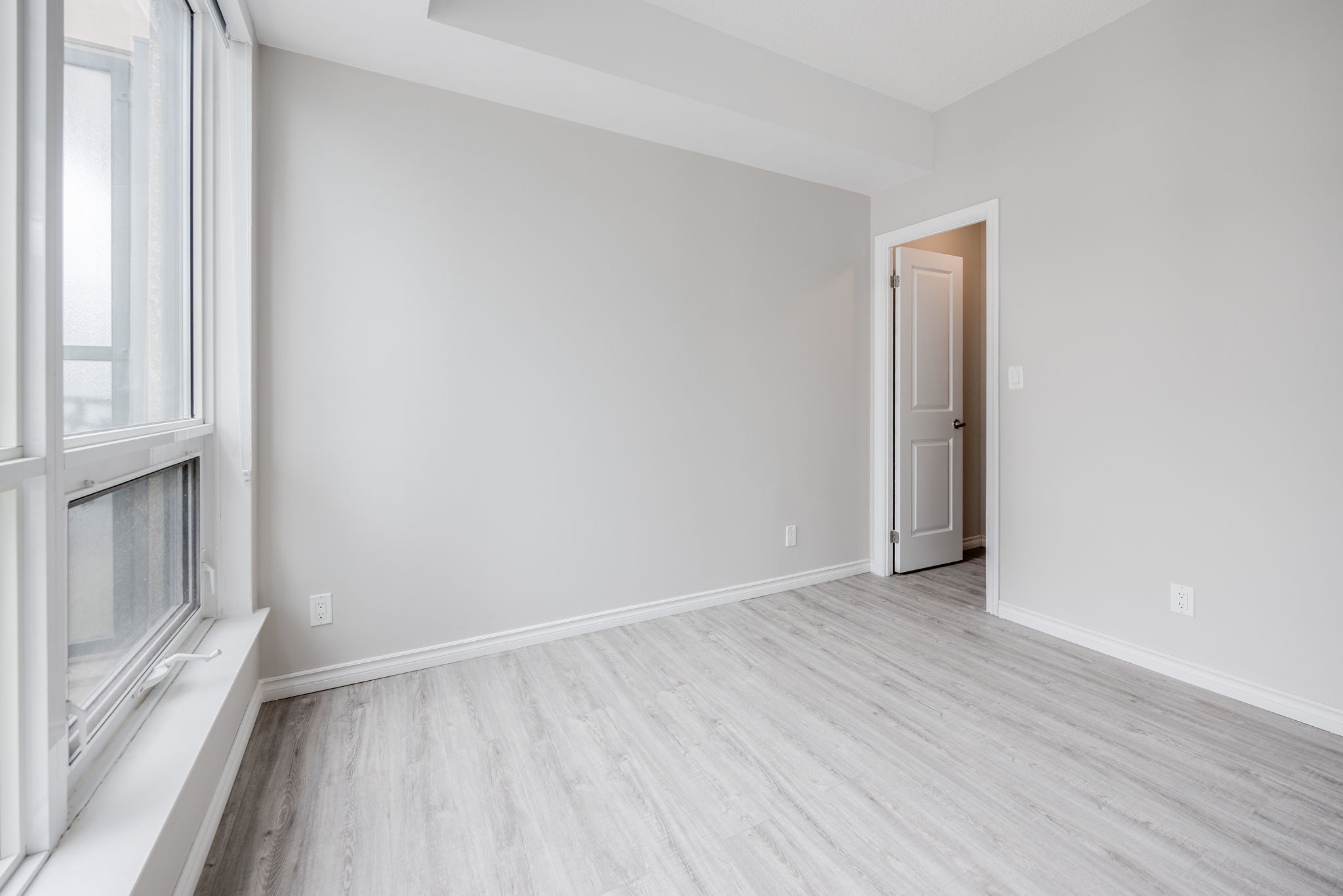 Toronto property showcase — delivered property photograph 12