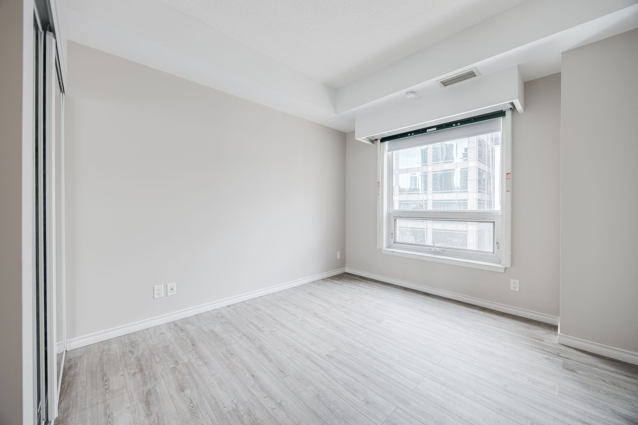 Toronto property showcase — delivered property photograph 15