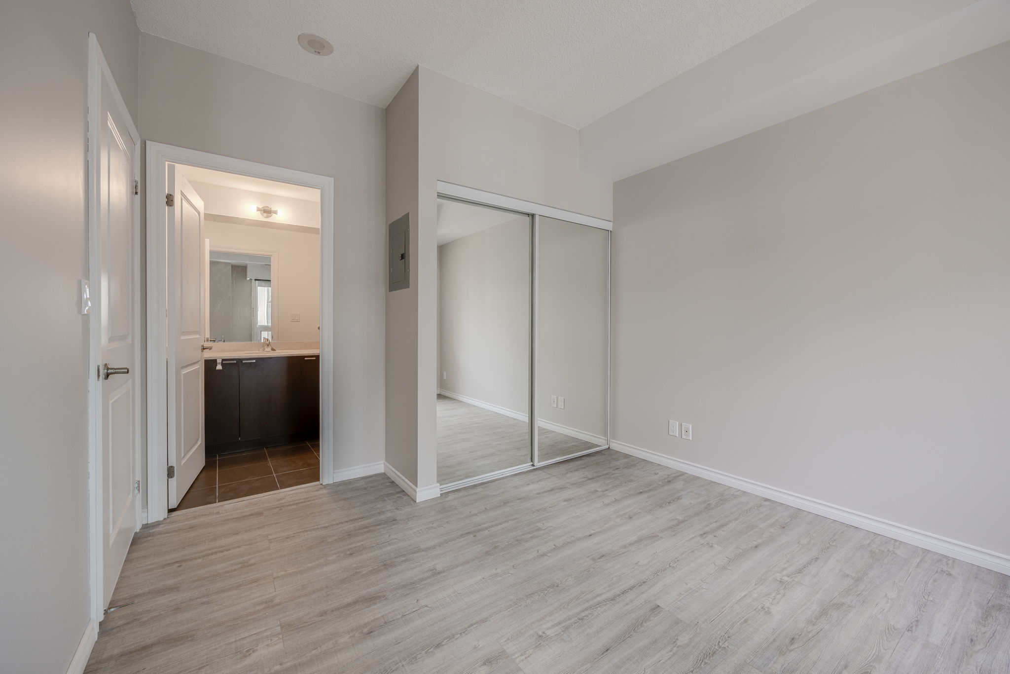 Toronto property showcase — delivered property photograph 16