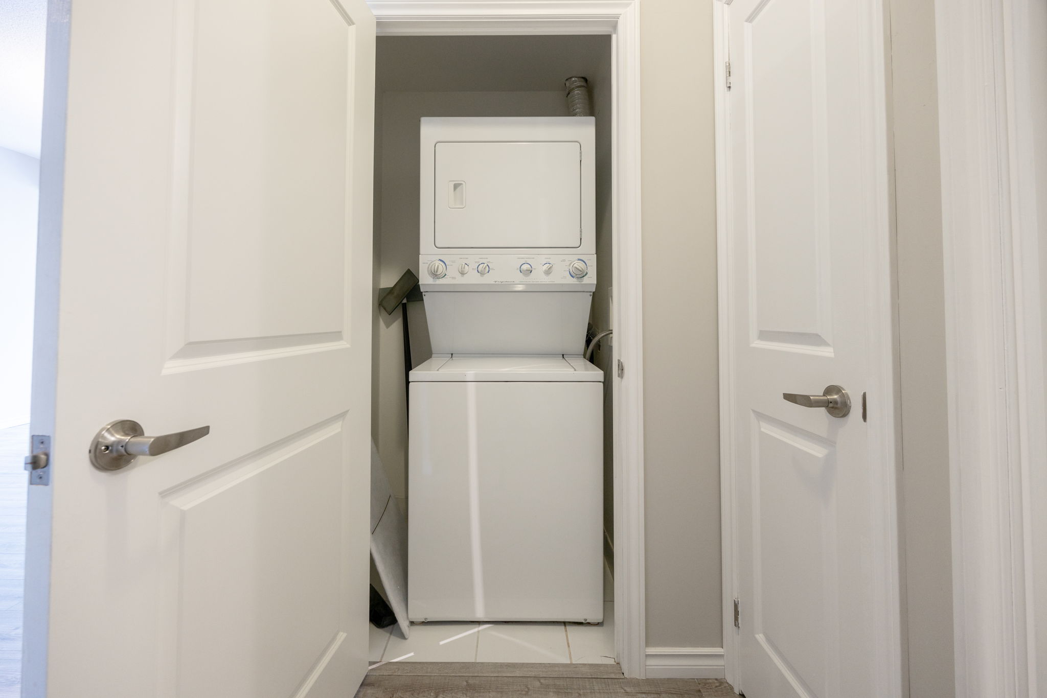 Toronto property showcase — delivered property photograph 21