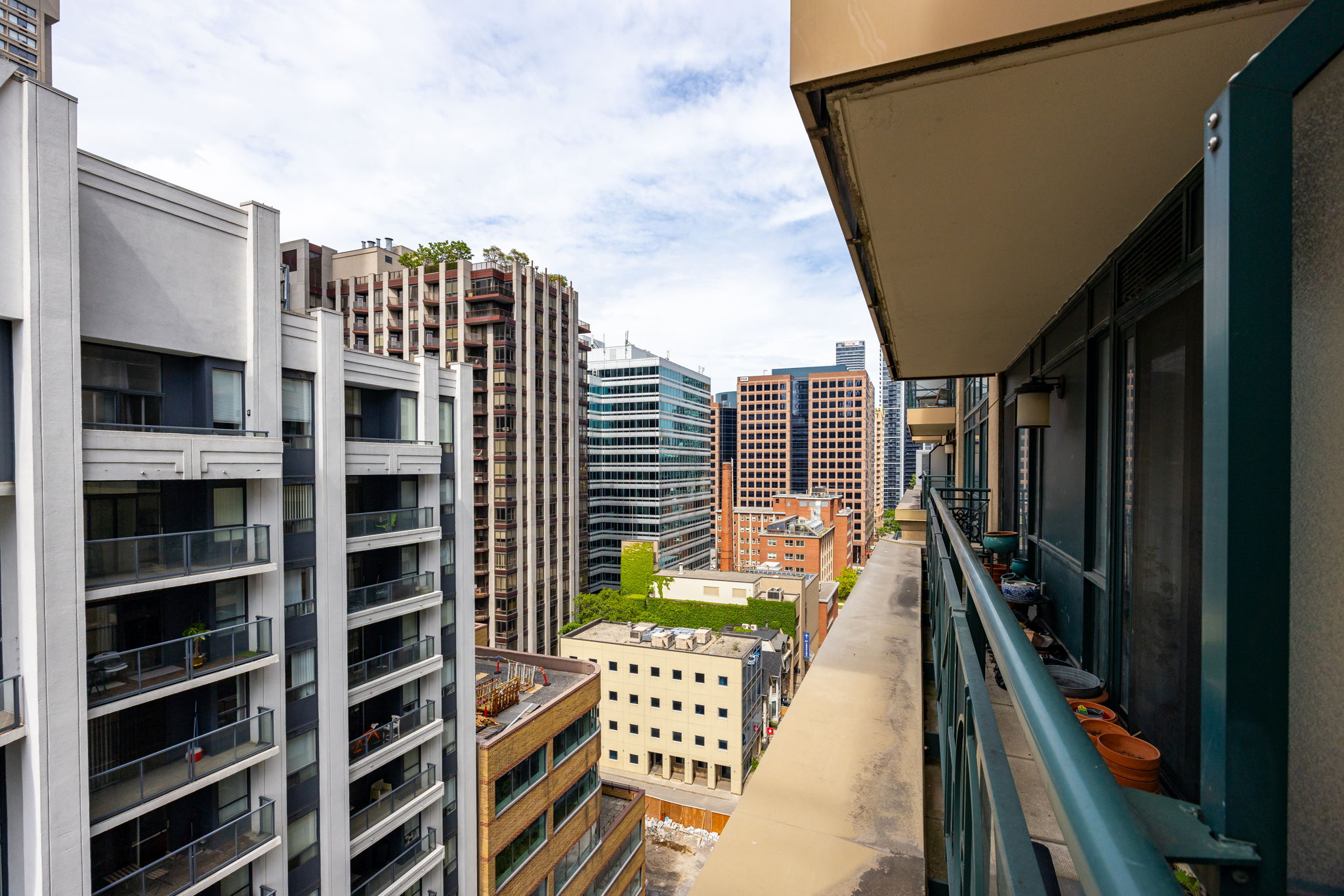Toronto property showcase — delivered property photograph 25