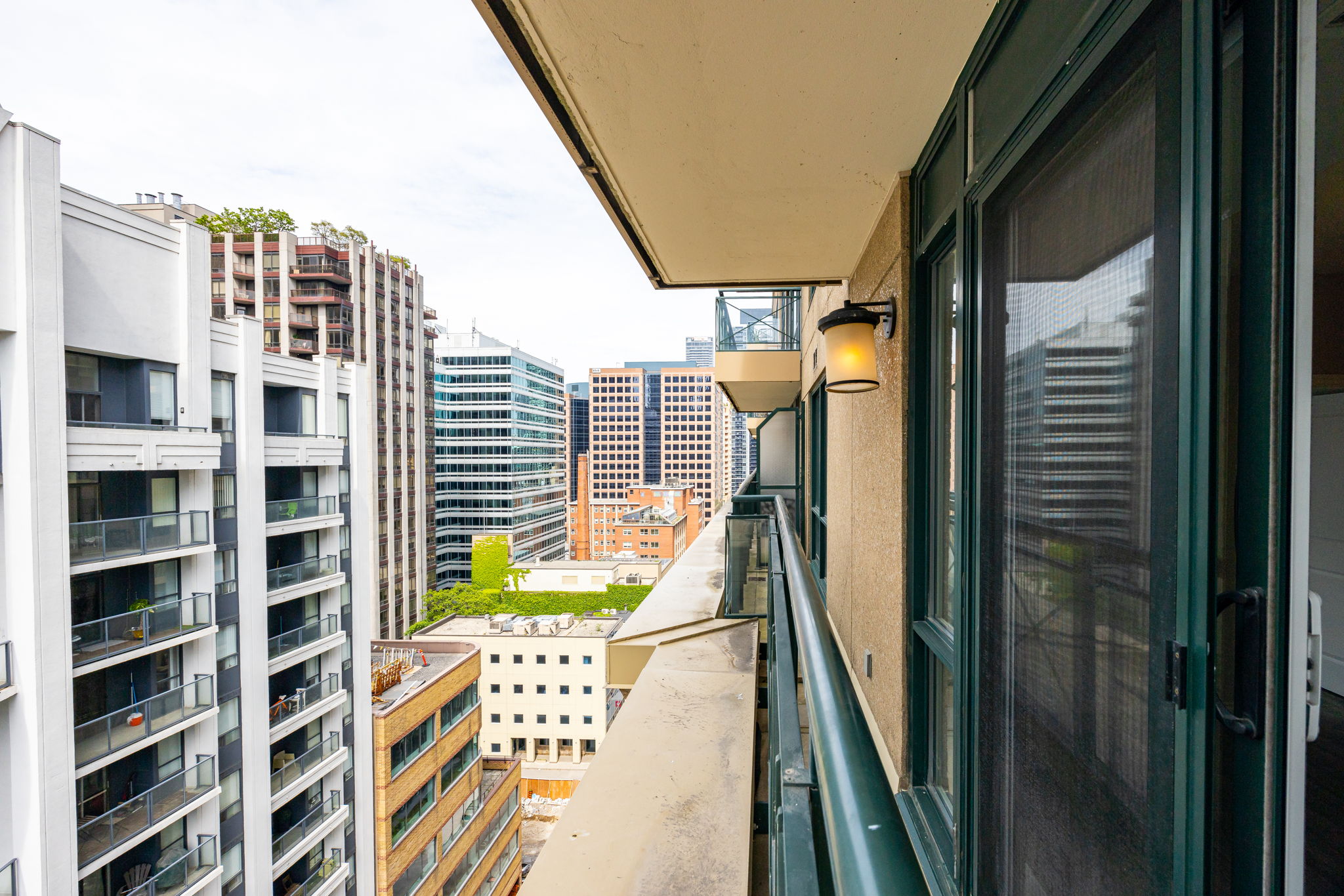 Toronto property showcase — delivered property photograph 26