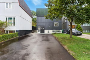  Photo 0