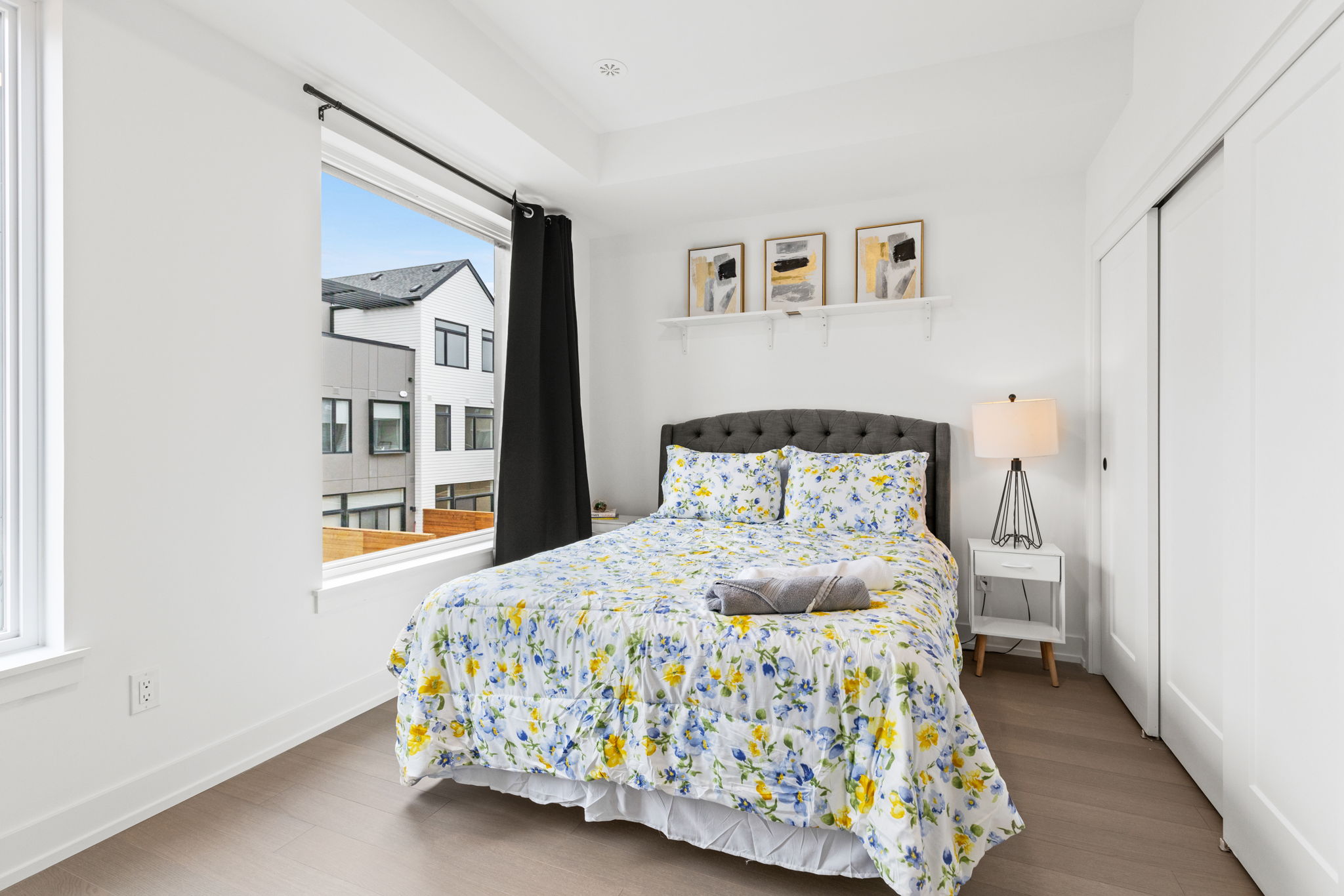 Mississauga property showcase — delivered property photograph 8