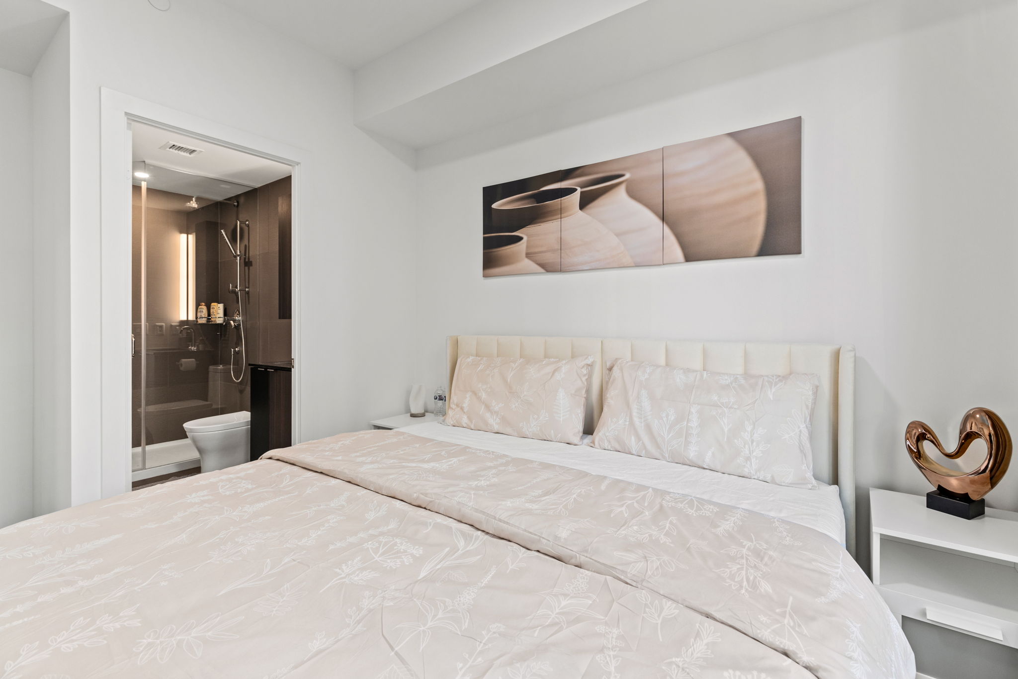 Toronto property showcase — delivered property photograph 9