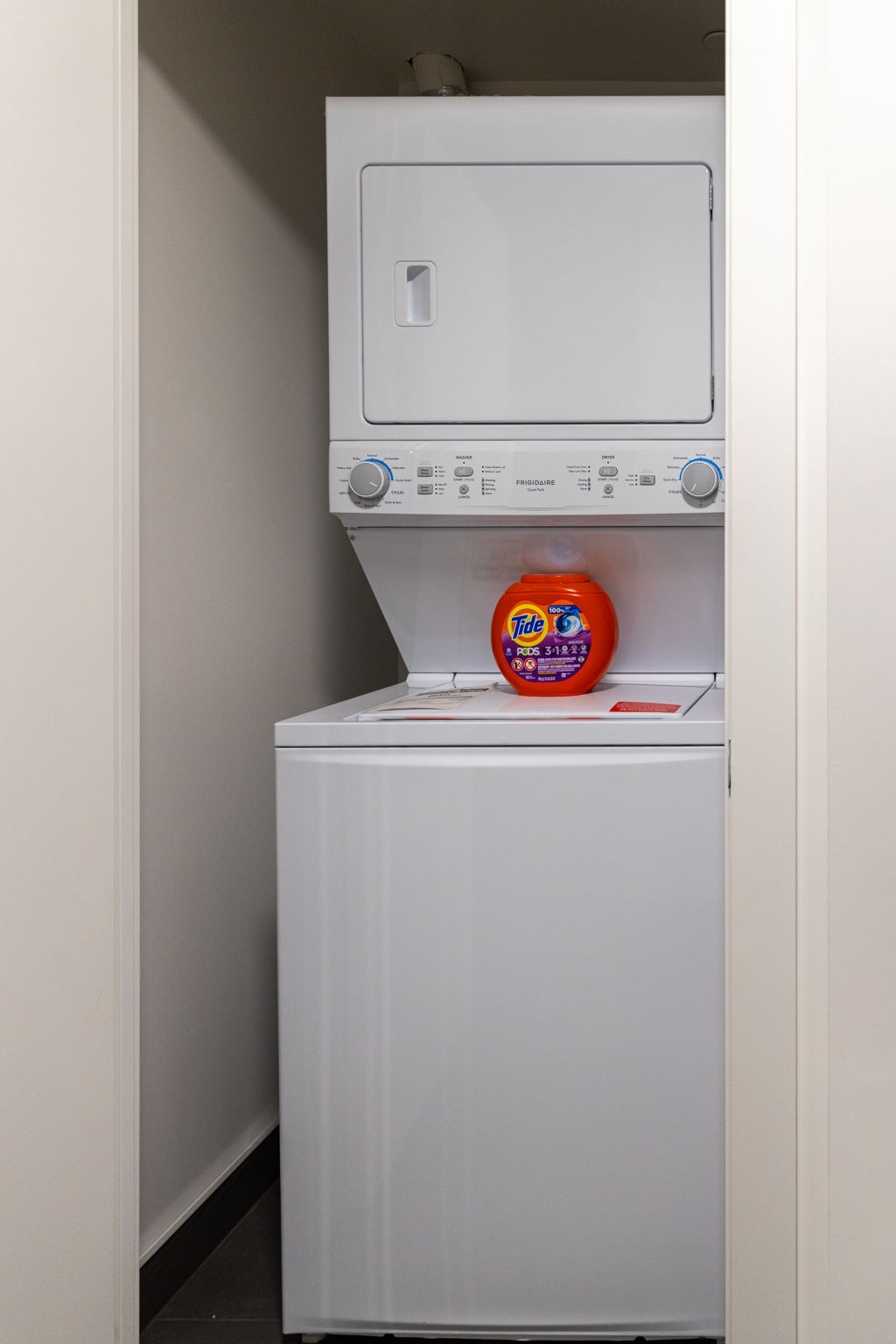 Toronto property showcase — delivered property photograph 24