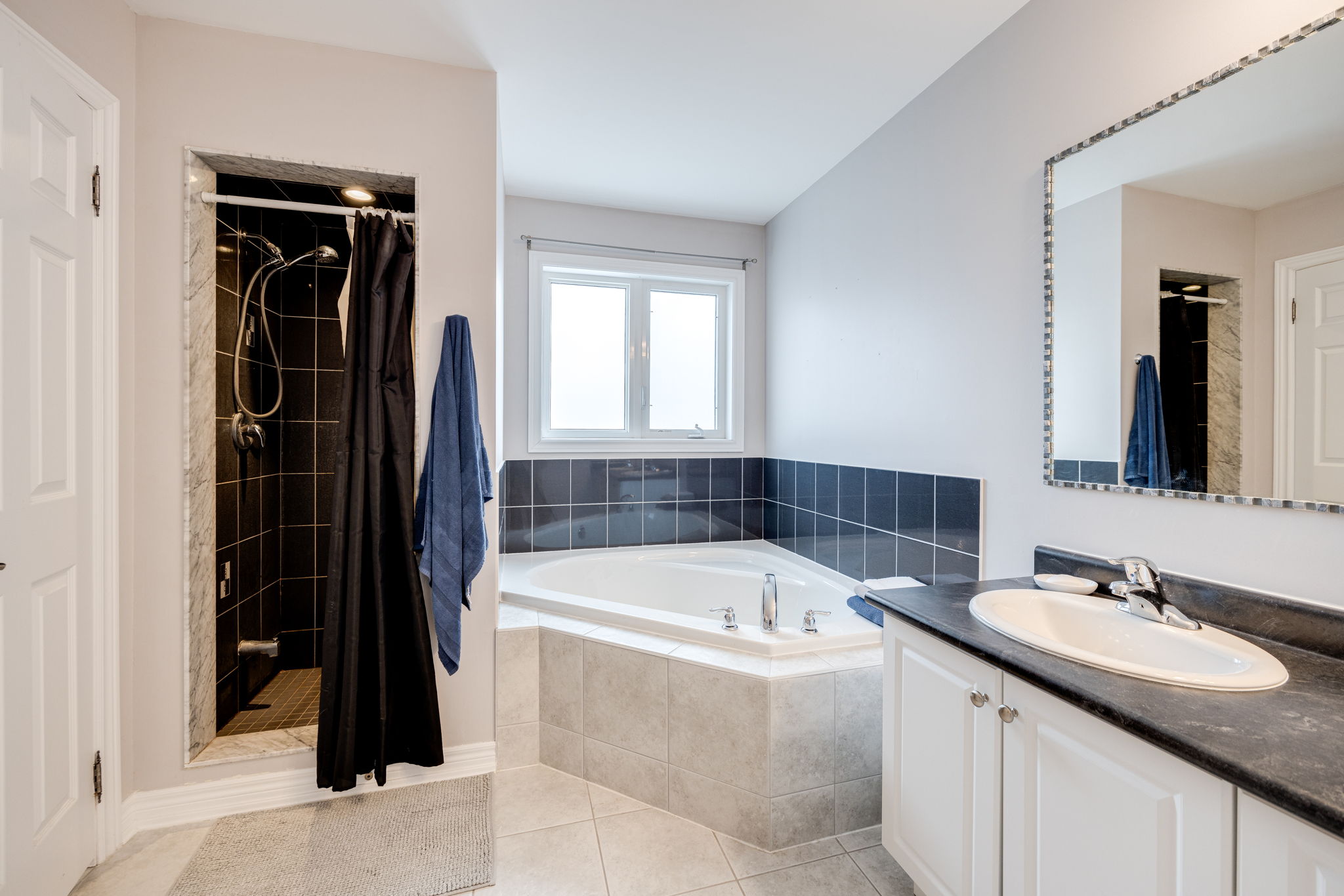 Bradford West Gwillimbury property showcase — delivered property photograph 33