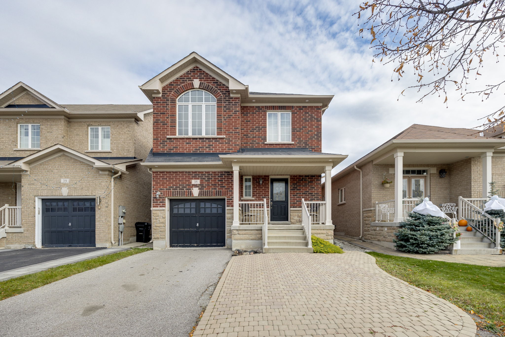 Bradford West Gwillimbury property showcase