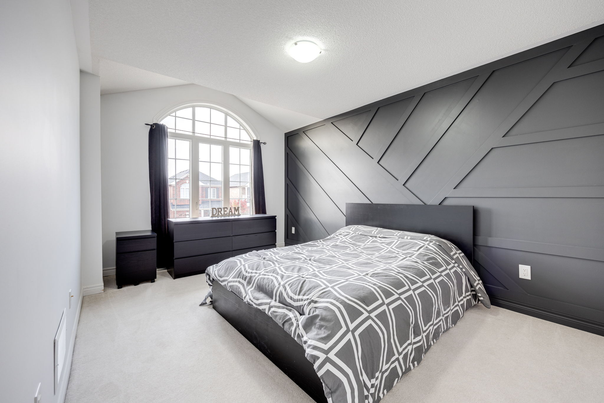 Bradford West Gwillimbury property showcase — delivered property photograph 25