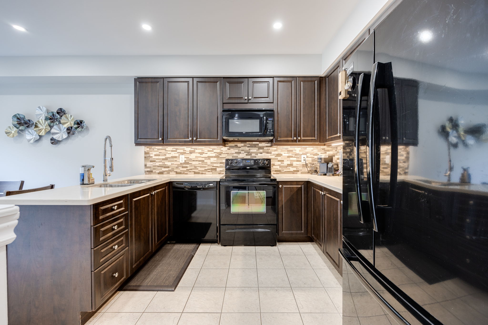 Bradford West Gwillimbury property showcase — delivered property photograph 12