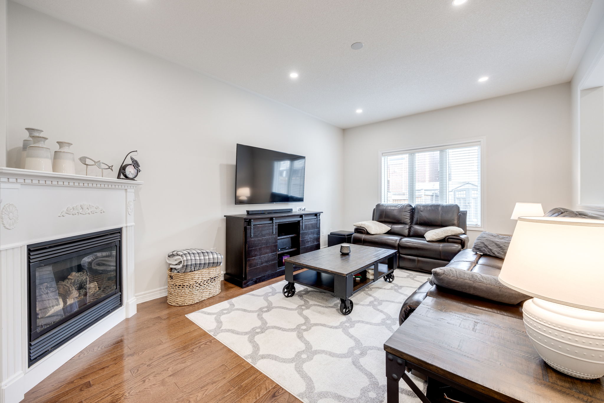 Bradford West Gwillimbury property showcase — delivered property photograph 8
