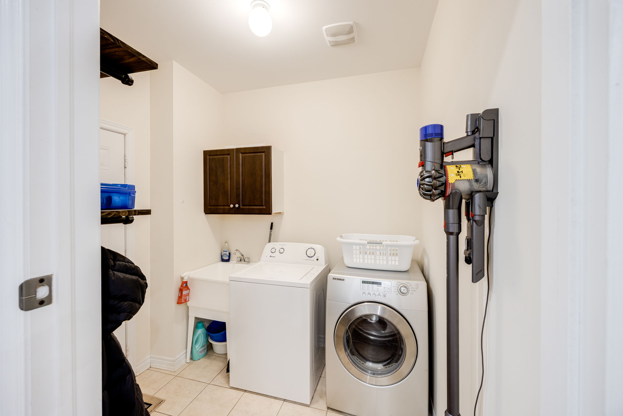 Bradford West Gwillimbury property showcase — delivered property photograph 19