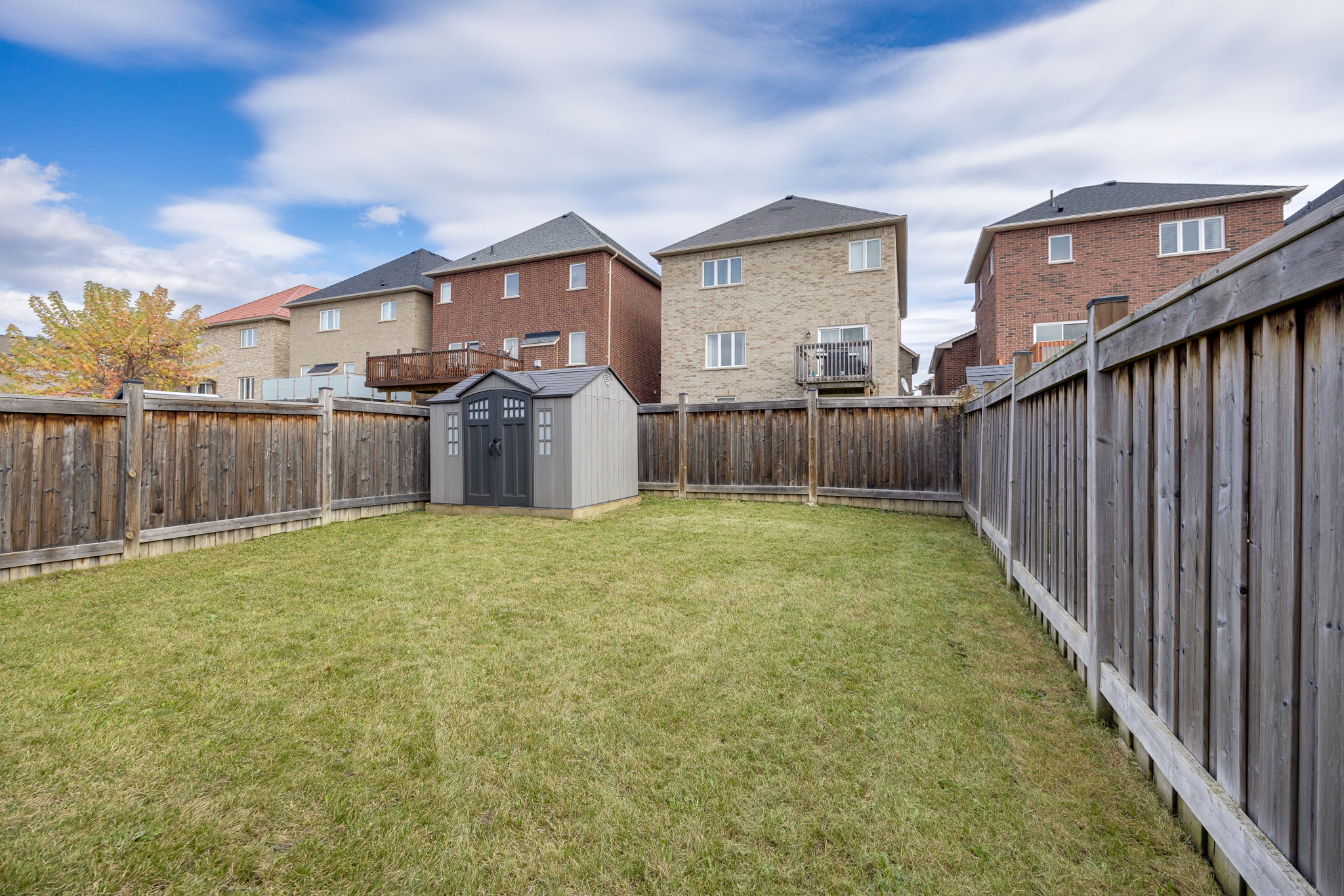 Bradford West Gwillimbury property showcase — delivered property photograph 37