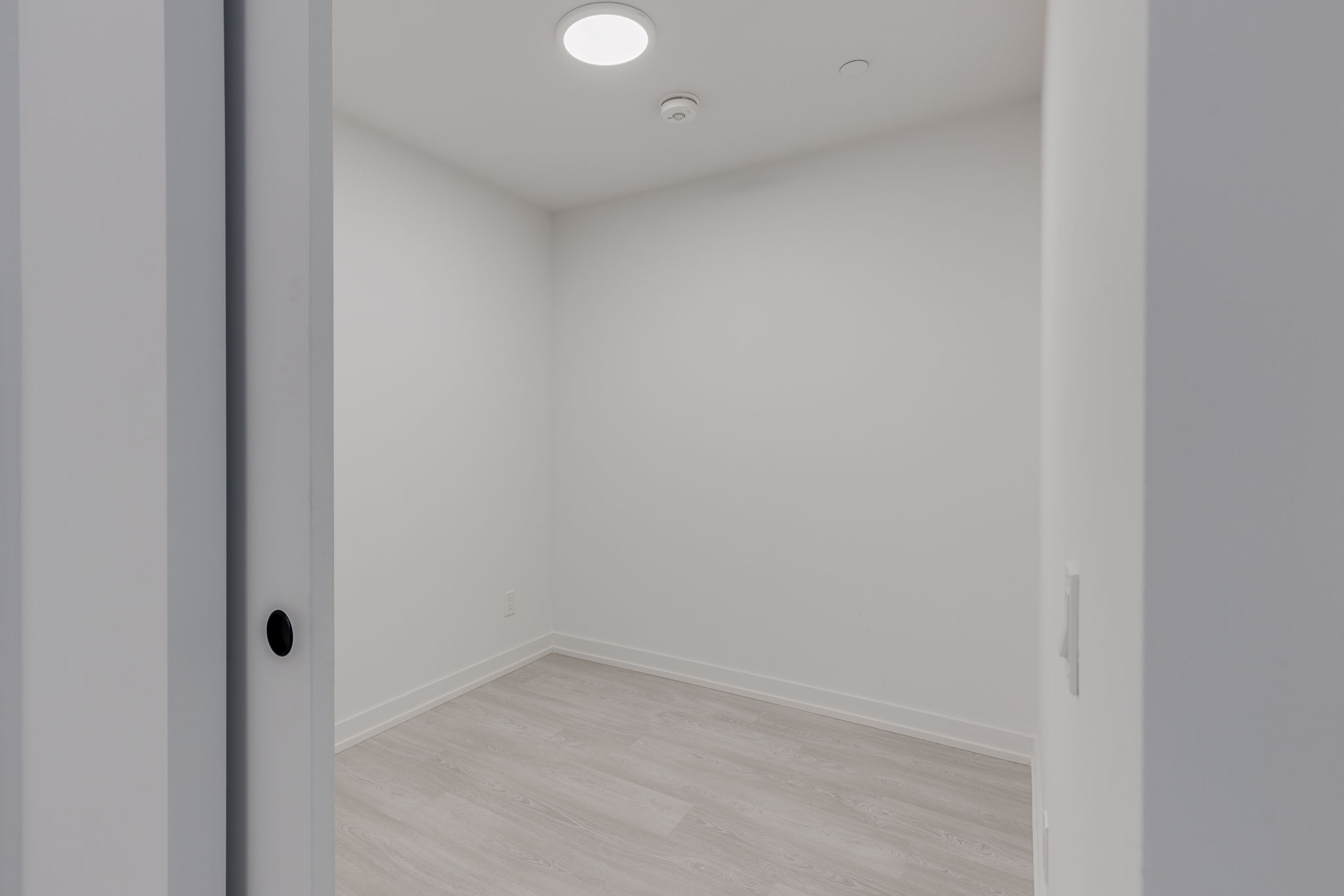 Toronto property showcase — delivered property photograph 16
