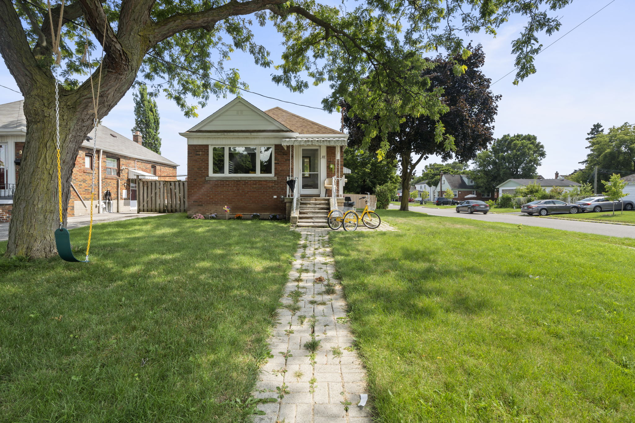 35 Princemere Crescent Toronto, ON M1R 3X1