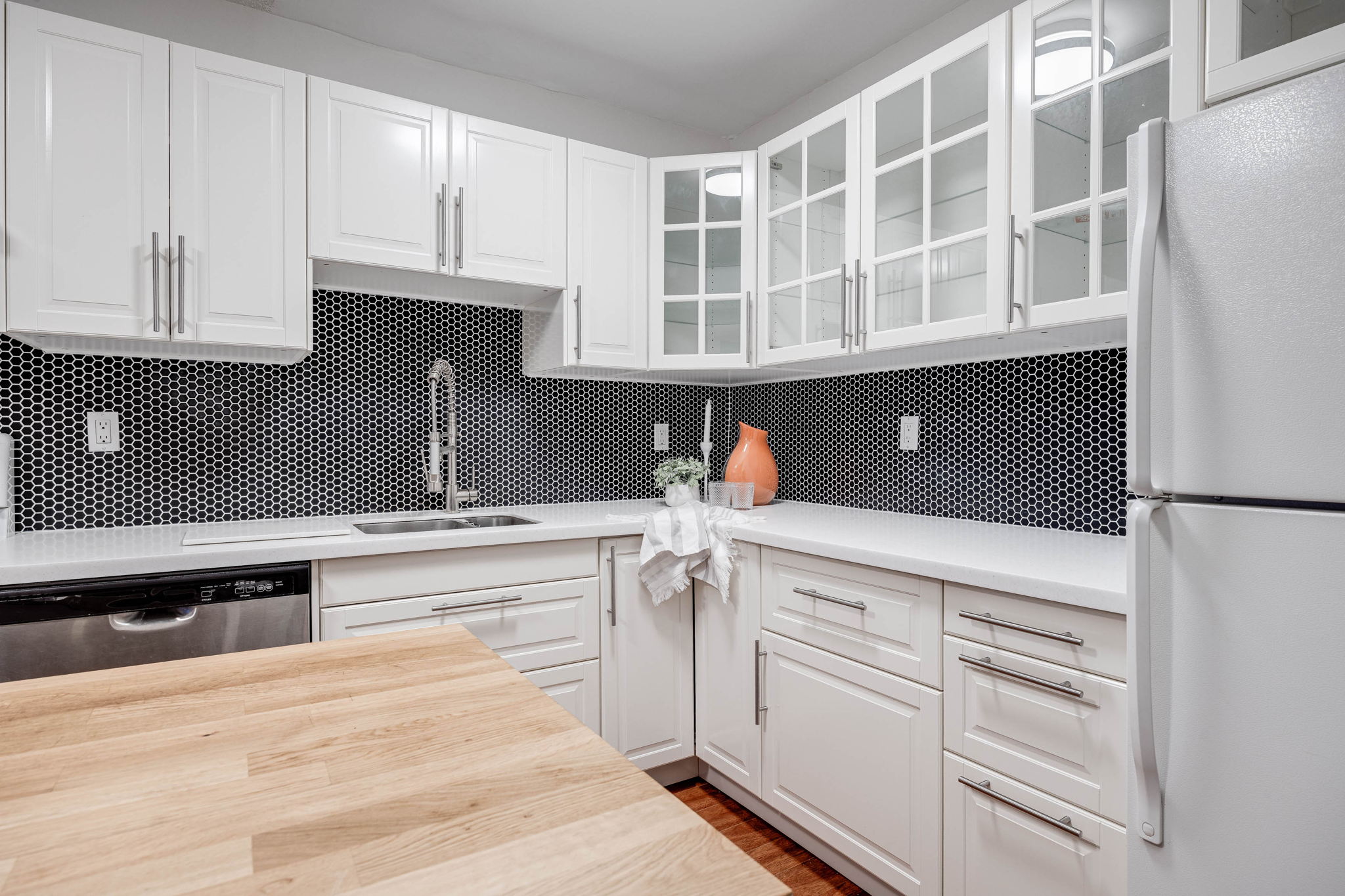 Toronto property showcase — delivered property photograph 11