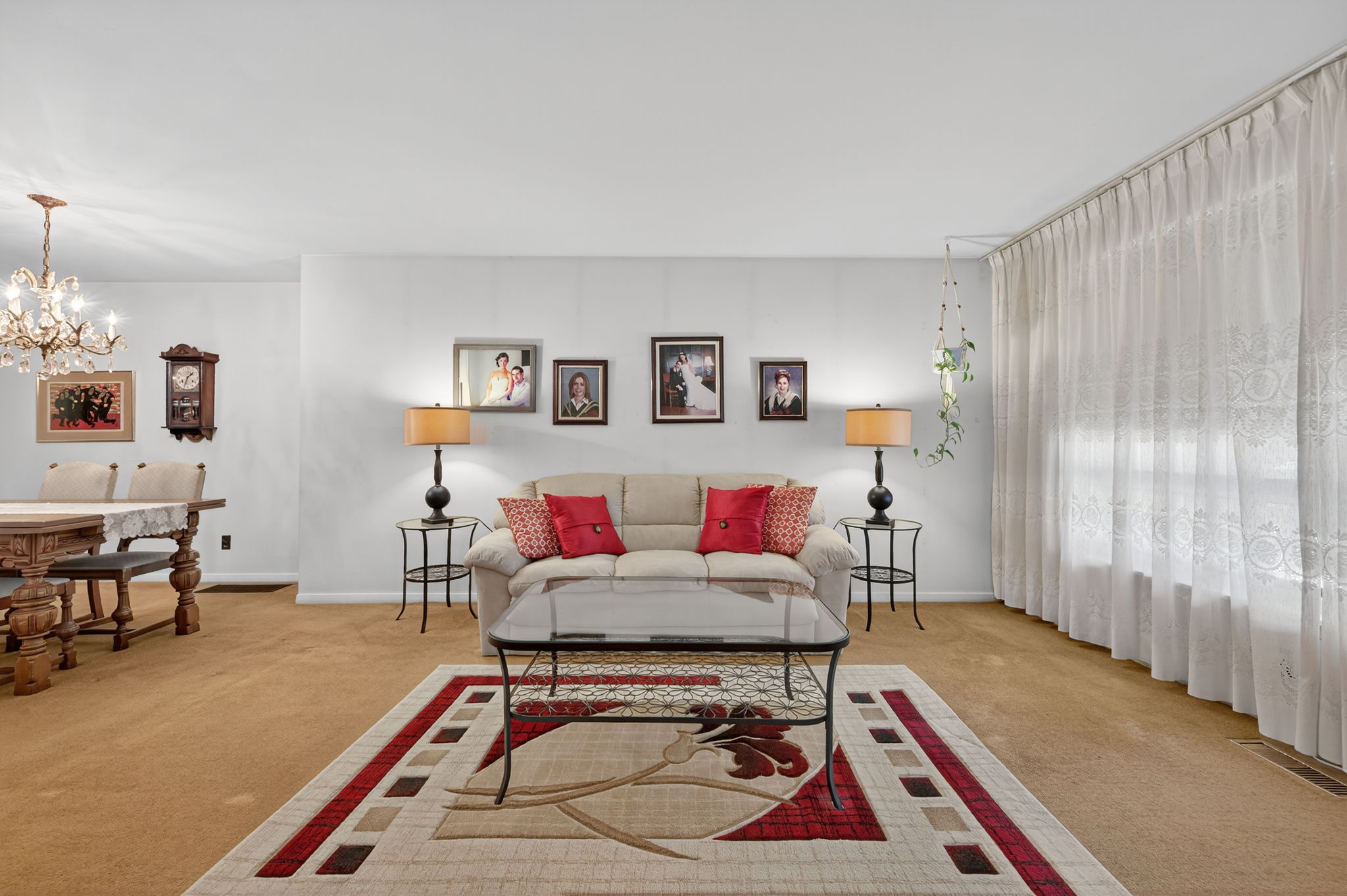 35 Regatta Crescent Toronto, ON M2R 2X7