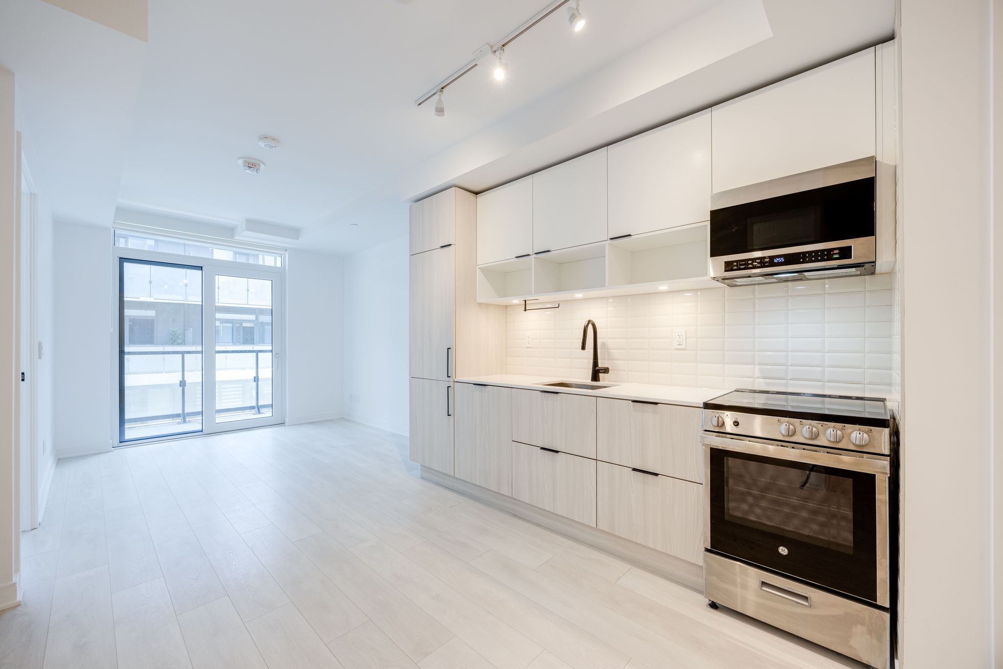 Toronto property showcase — delivered property photograph 5
