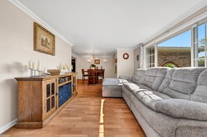  Photo 34