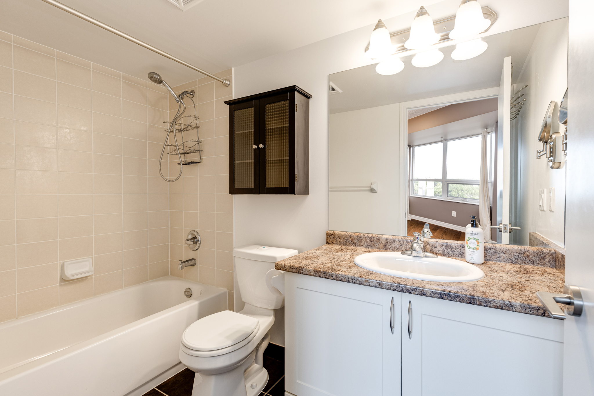 Toronto property showcase — delivered property photograph 17