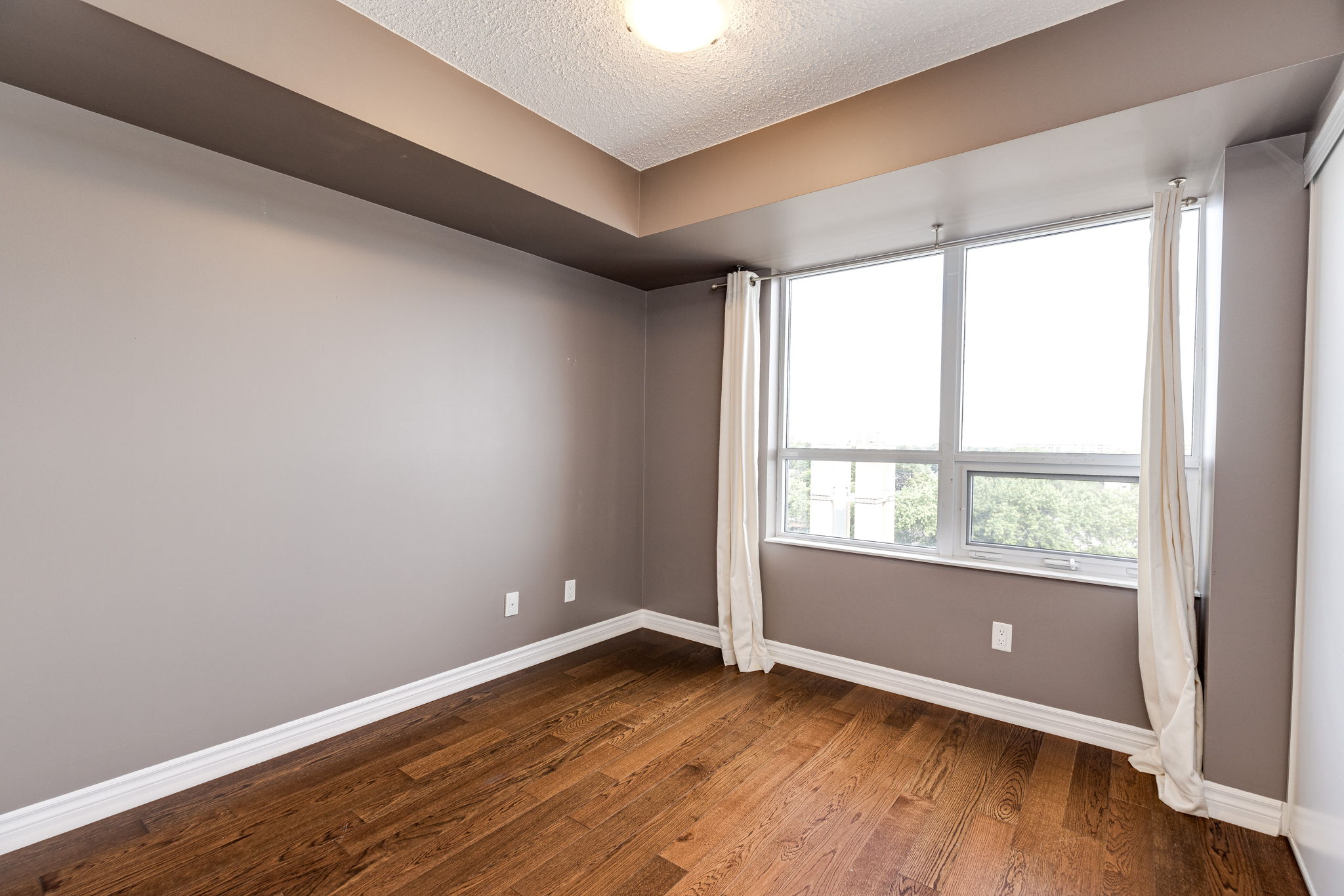 Toronto property showcase — delivered property photograph 18