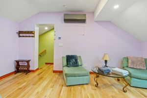  Photo 37