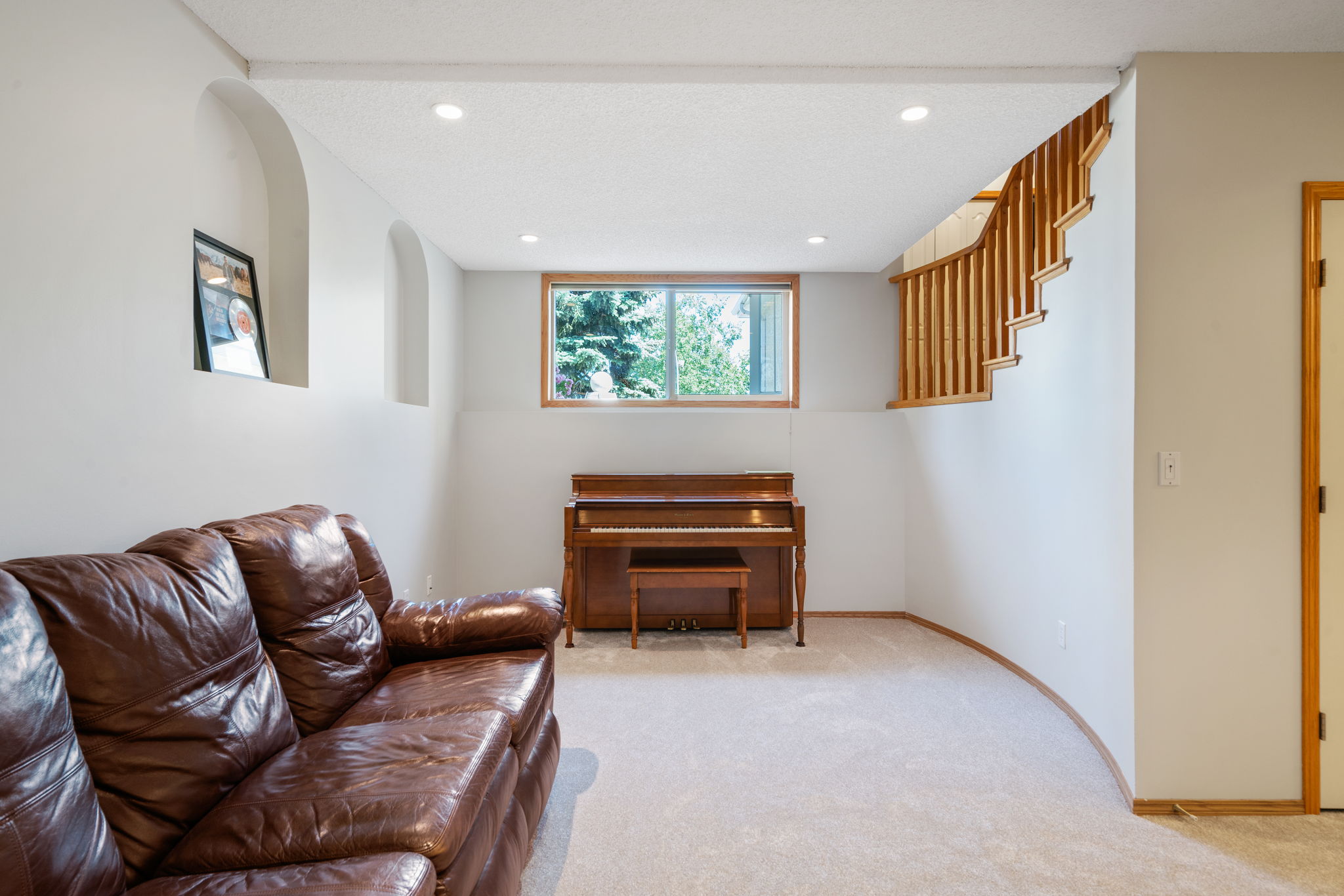 35 Somerset Square SW, Calgary, AB T2Y 3C7, Canada Photo 36
