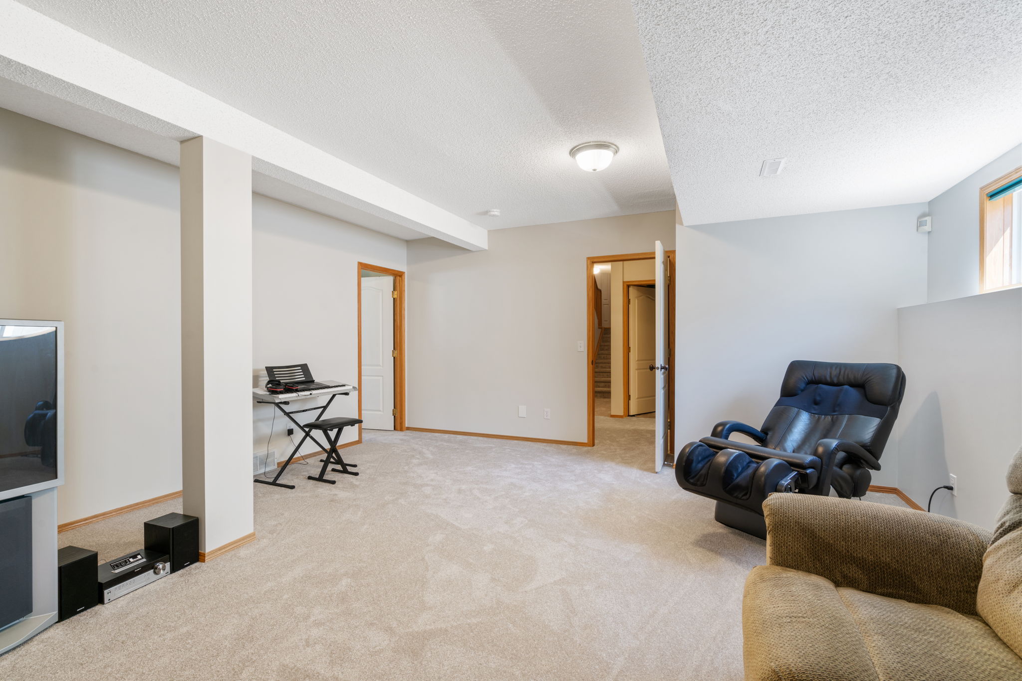 35 Somerset Square SW, Calgary, AB T2Y 3C7, Canada Photo 35