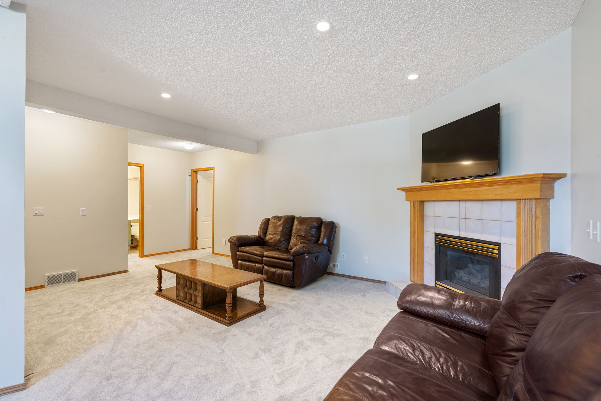 35 Somerset Square SW, Calgary, AB T2Y 3C7, Canada Photo 37