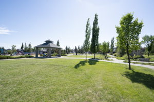35 Somerset Square SW, Calgary, AB T2Y 3C7, Canada Photo 55