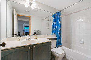 35 Somerset Square SW, Calgary, AB T2Y 3C7, Canada Photo 41