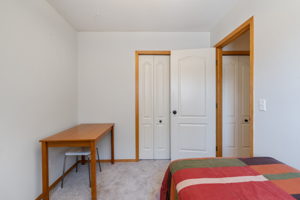 35 Somerset Square SW, Calgary, AB T2Y 3C7, Canada Photo 29