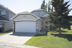 35 Somerset Square SW, Calgary, AB T2Y 3C7, Canada Photo 4