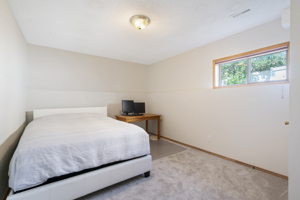 35 Somerset Square SW, Calgary, AB T2Y 3C7, Canada Photo 39