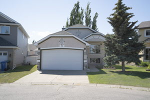 35 Somerset Square SW, Calgary, AB T2Y 3C7, Canada Photo 0