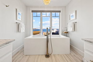 35 Starboard Rd, Bourne, MA 02532, USA Photo 18