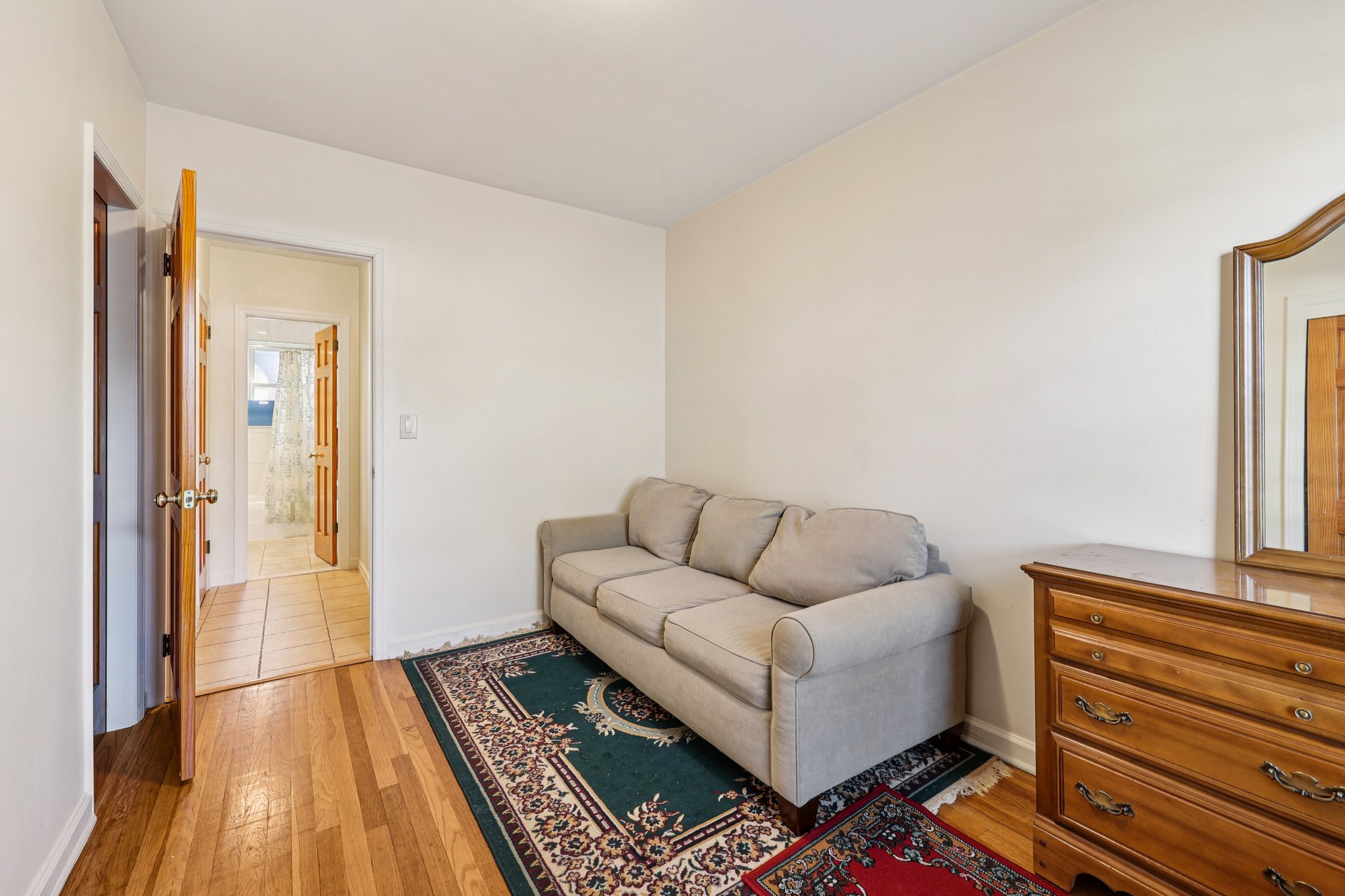 Sterling Ave-S2210-019.jpg