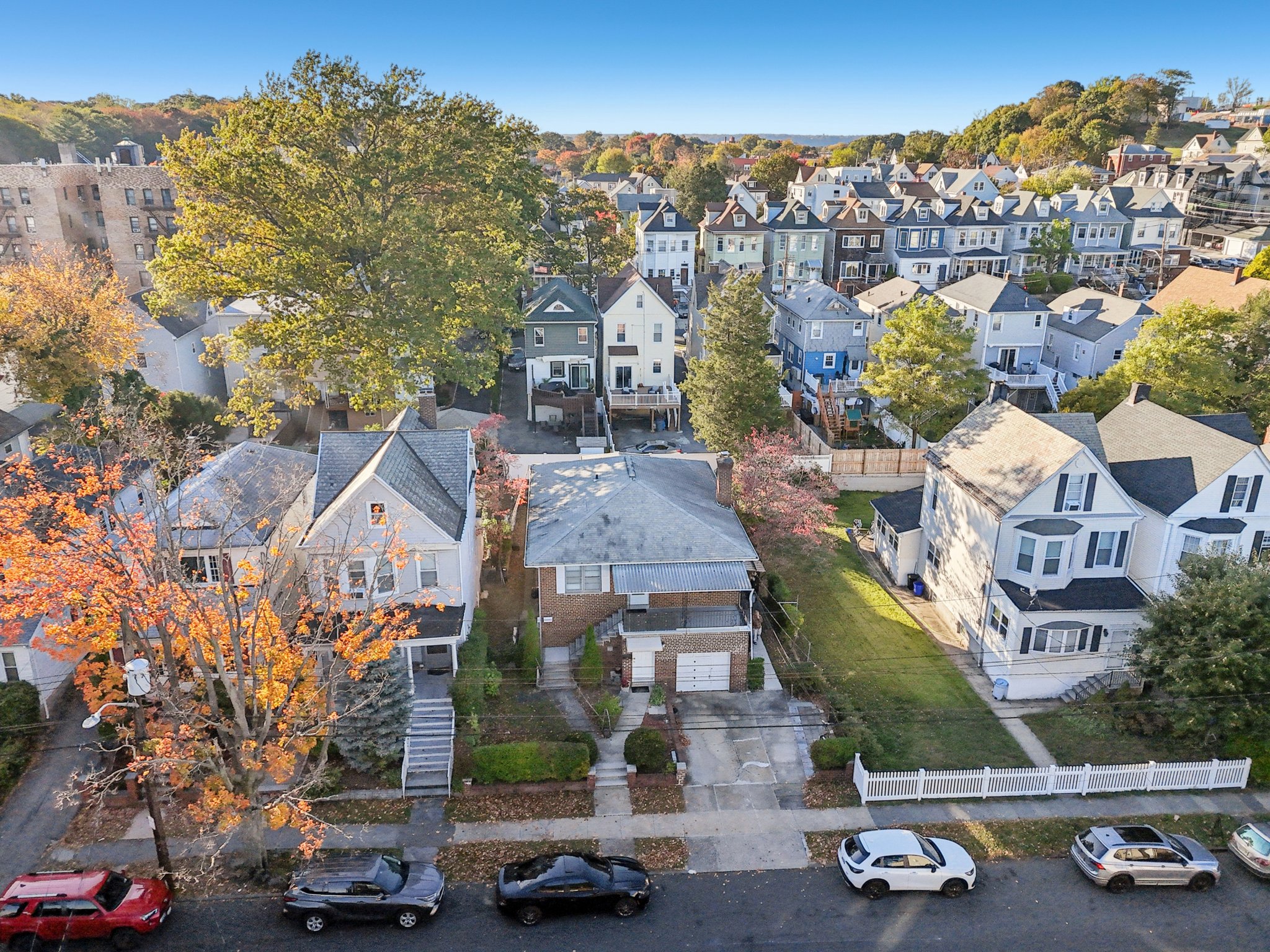 Sterling Ave-S2210-053.jpg