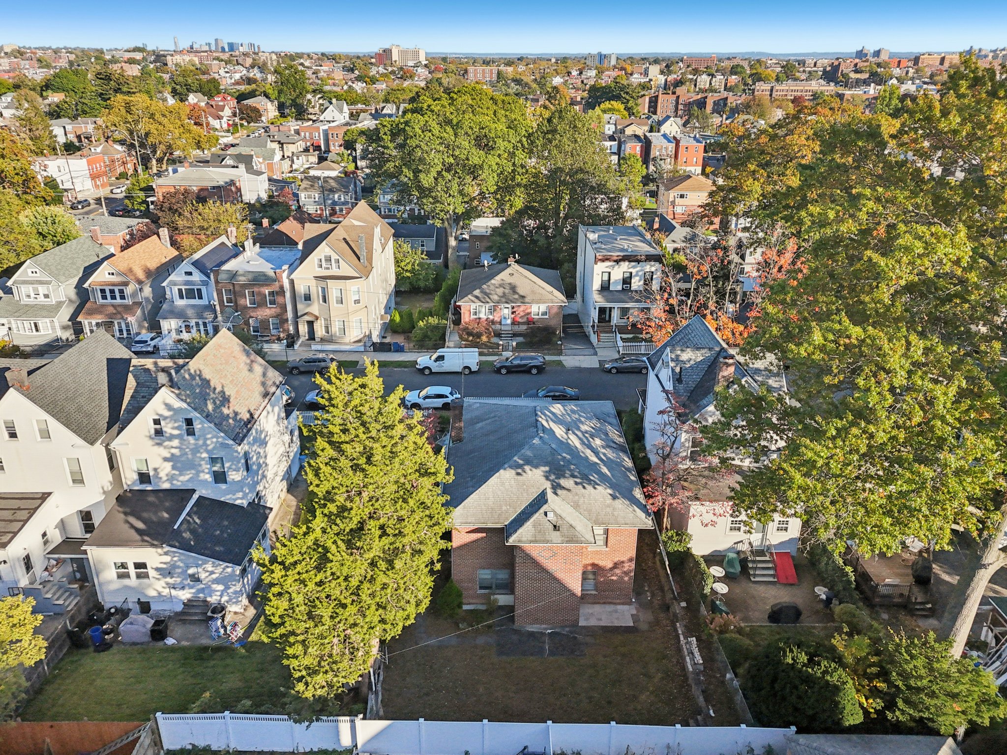 Sterling Ave-S2210-066.jpg