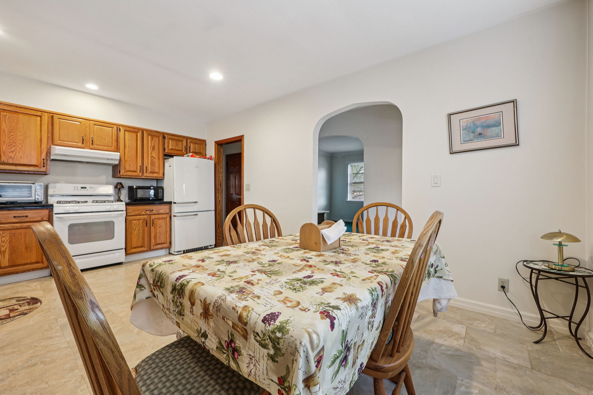 Sterling Ave-S2410-004