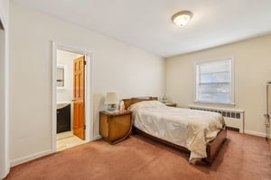 Sterling Ave-S2210-035.jpg