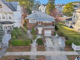Sterling Ave-S2210-050.jpg