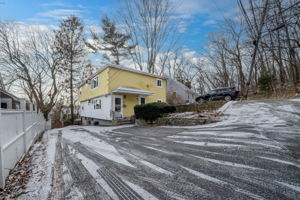 35 Summit St, Arlington, MA 02474, USA Photo 7