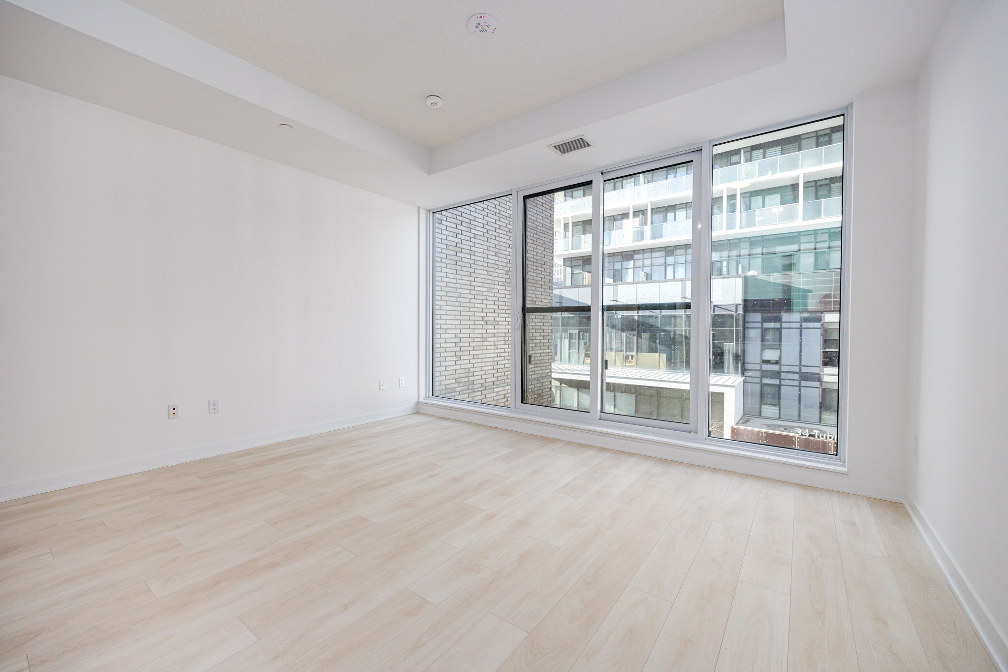 Toronto property showcase — delivered property photograph 6