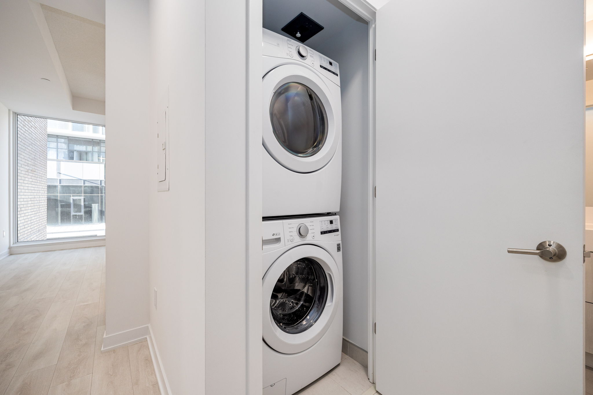 Toronto property showcase — delivered property photograph 13