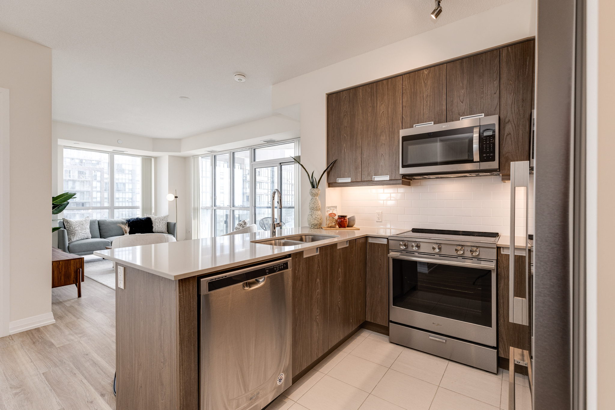 Mississauga property showcase — delivered property photograph 9