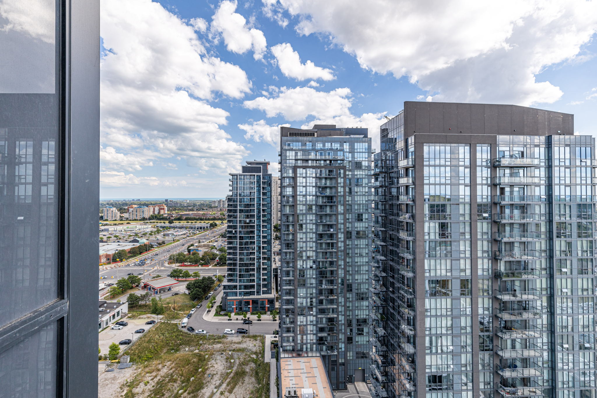 Mississauga property showcase — delivered property photograph 30