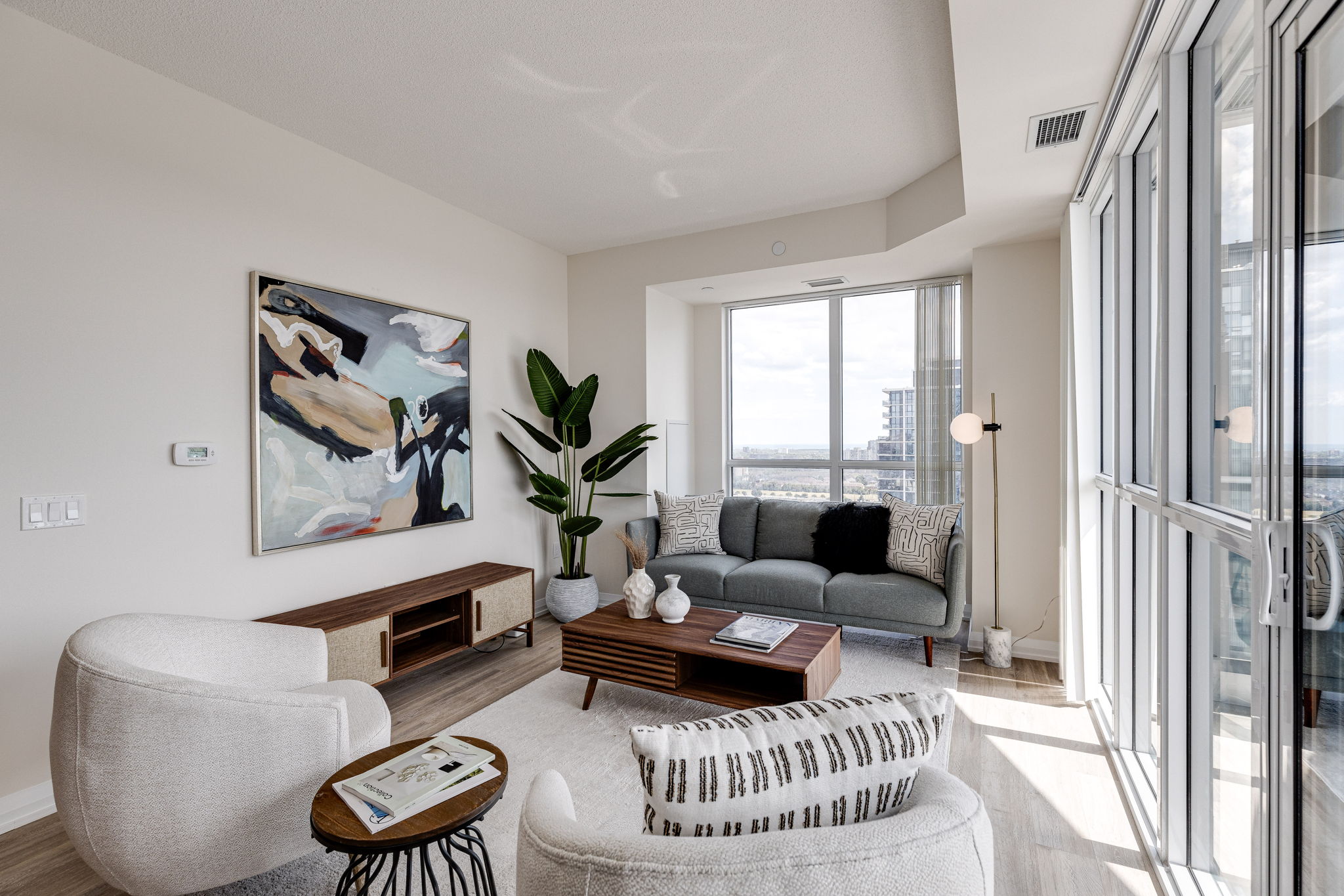 Mississauga property showcase — delivered property photograph 3