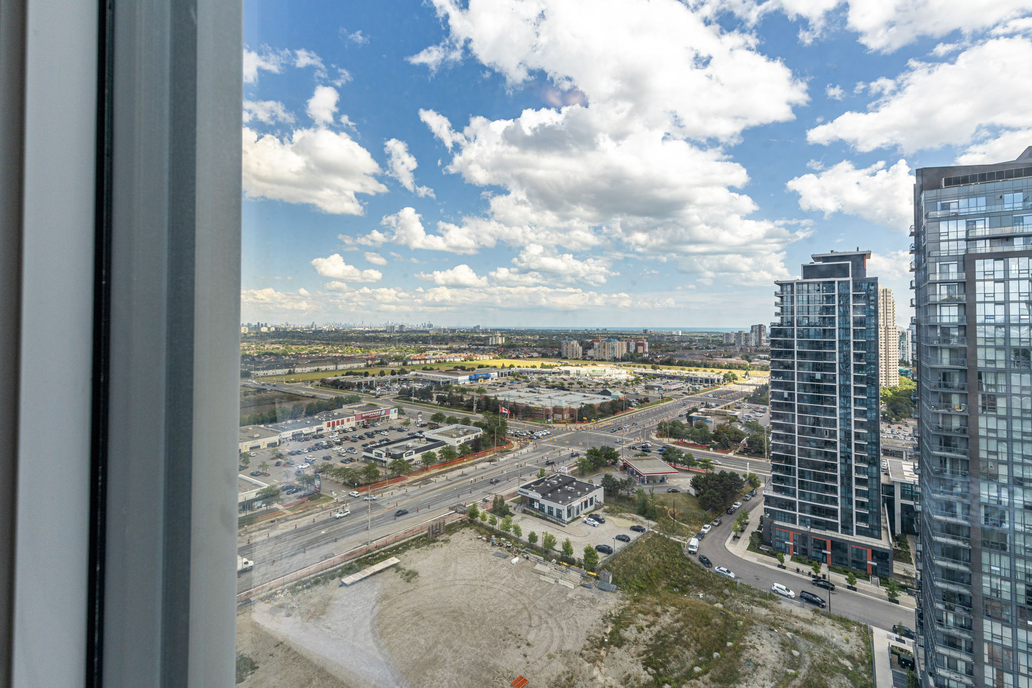 Mississauga property showcase — delivered property photograph 23