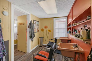  Photo 23
